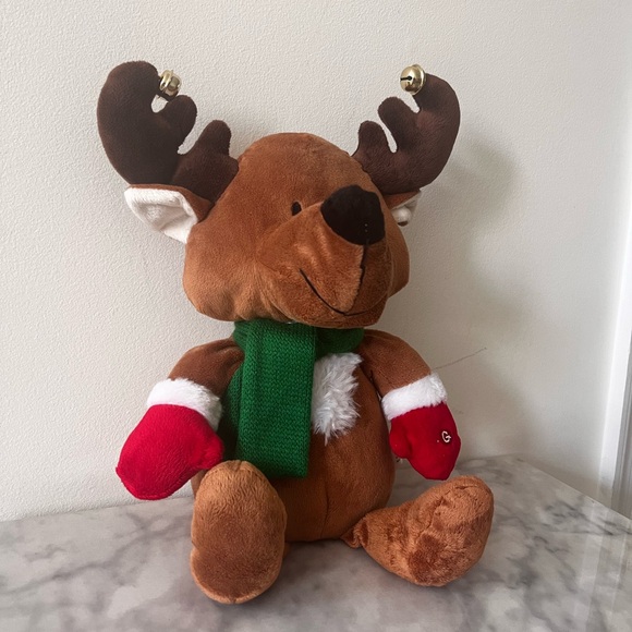 SINGING REINDEER PLUSHIE - Picture 3 of 11